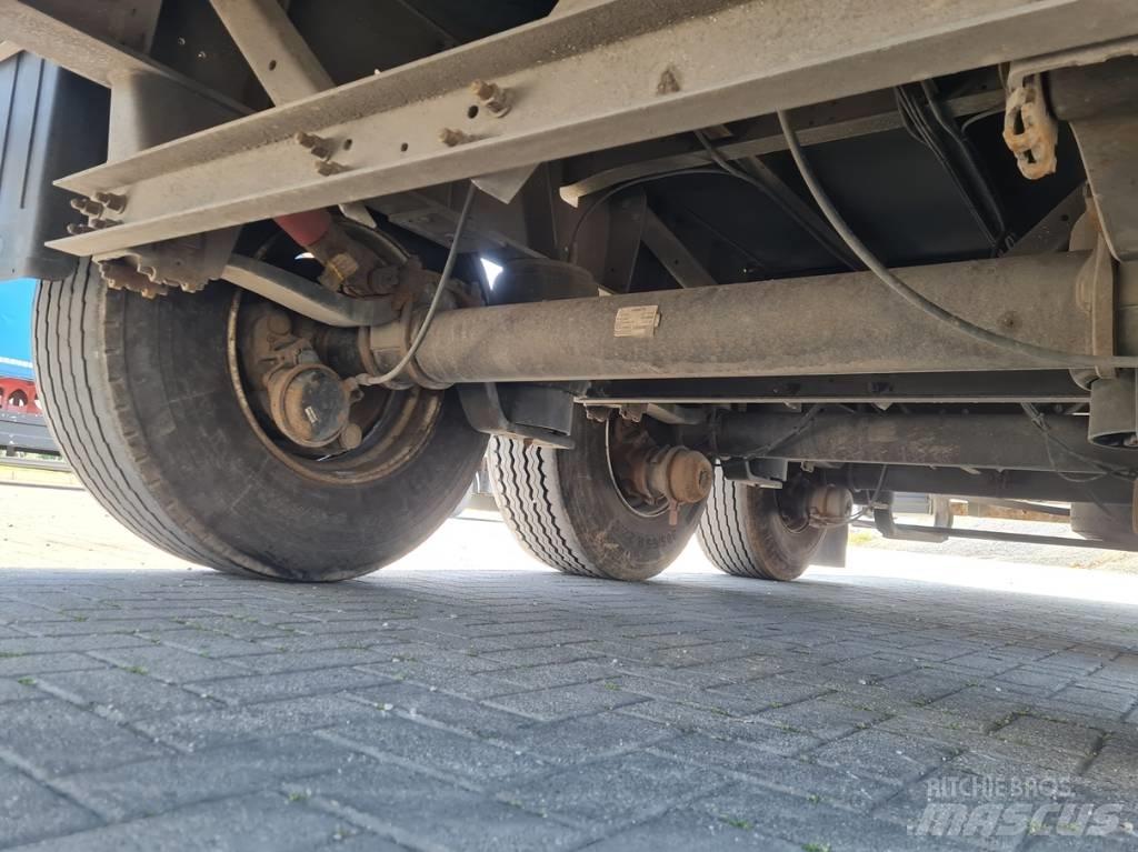 Schmitz SCS 24 Semirimorchi tautliner