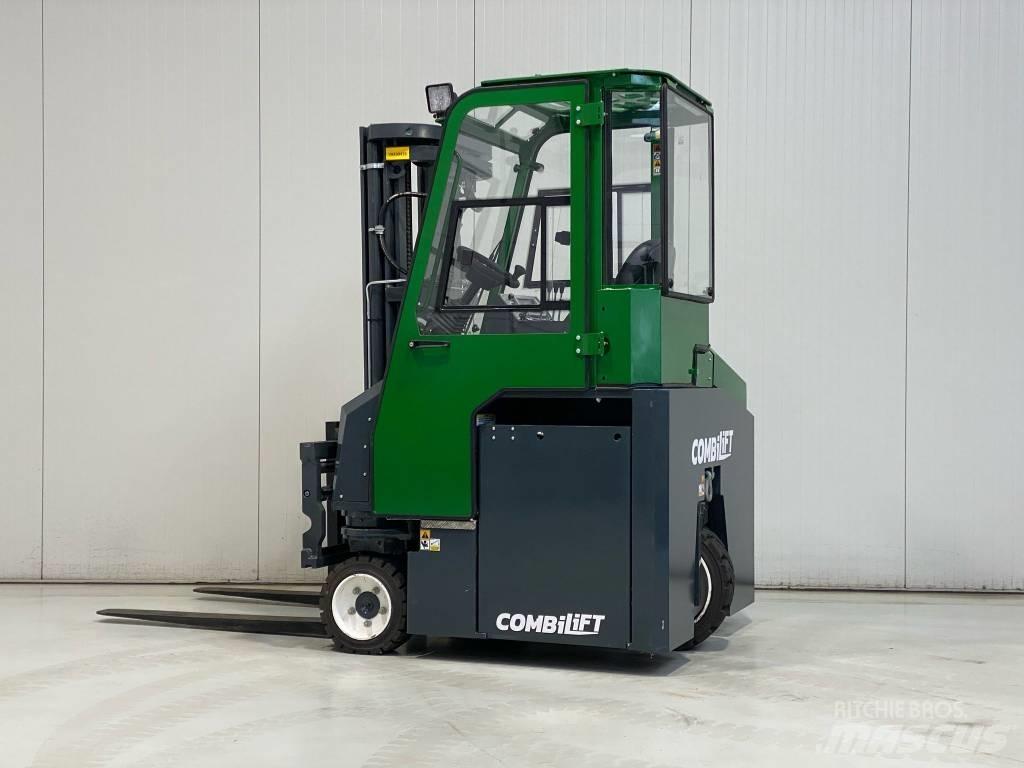 Combilift CBE2500 Carrello elevatore retrattile a 4 vie