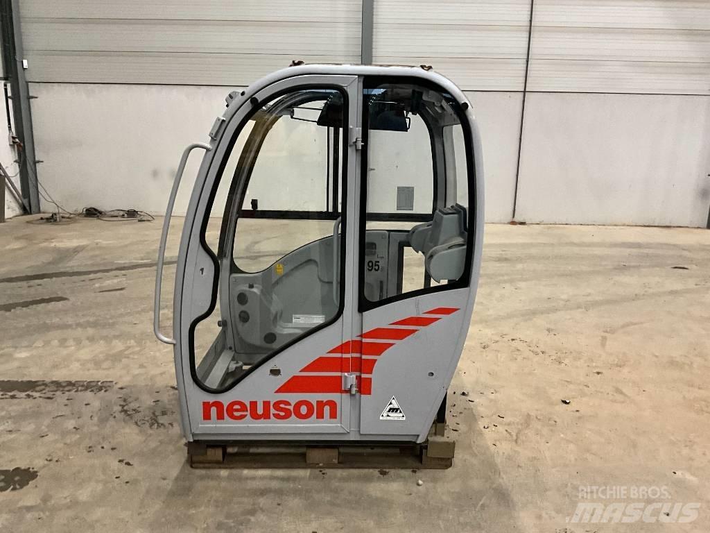 Neuson 2503 / 3503 Cabine e interni