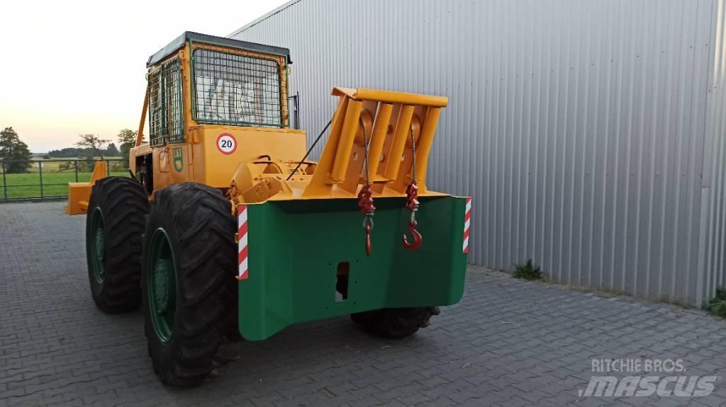 LKT 81 TURBO Trattori Forestali