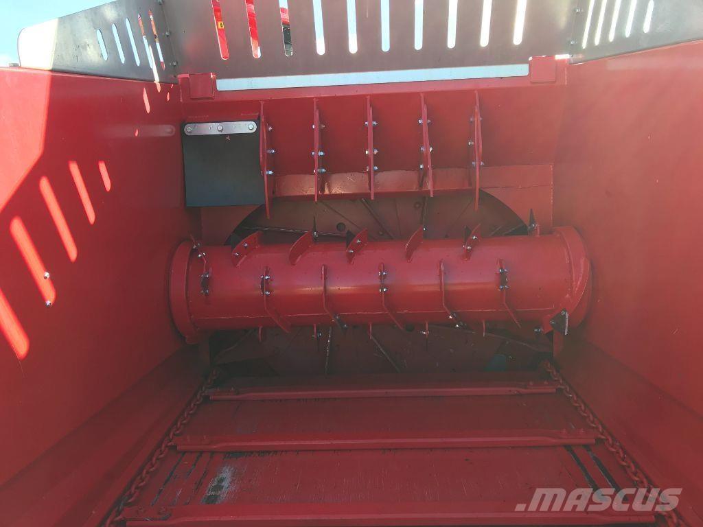 Silofarmer 280 Trinciatrici, tagliatrici e srotolatrici per balle