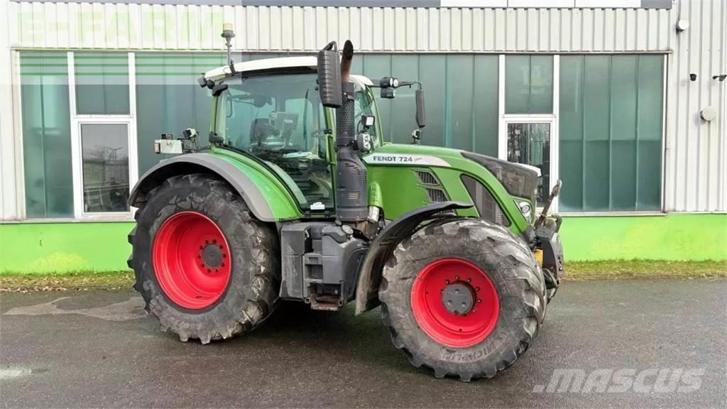 Fendt 724 vario s4 Trattori