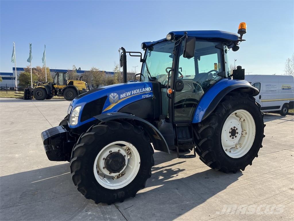 New Holland TD 5.95 Trattori