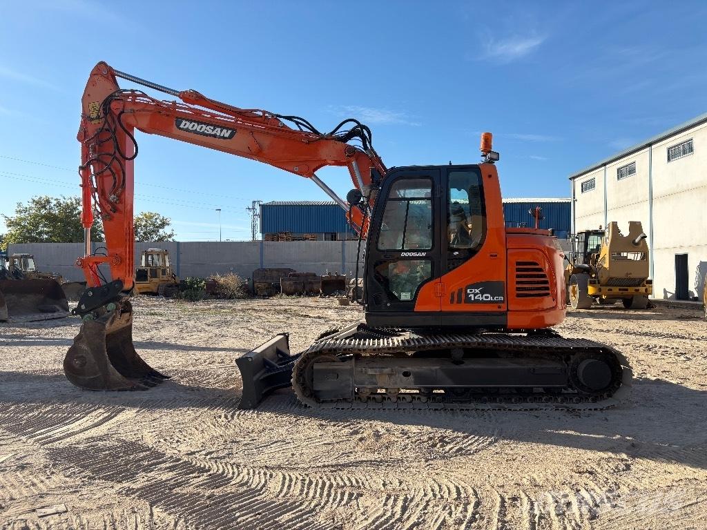 Doosan DX 140 LCR-3 Escavatori cingolati
