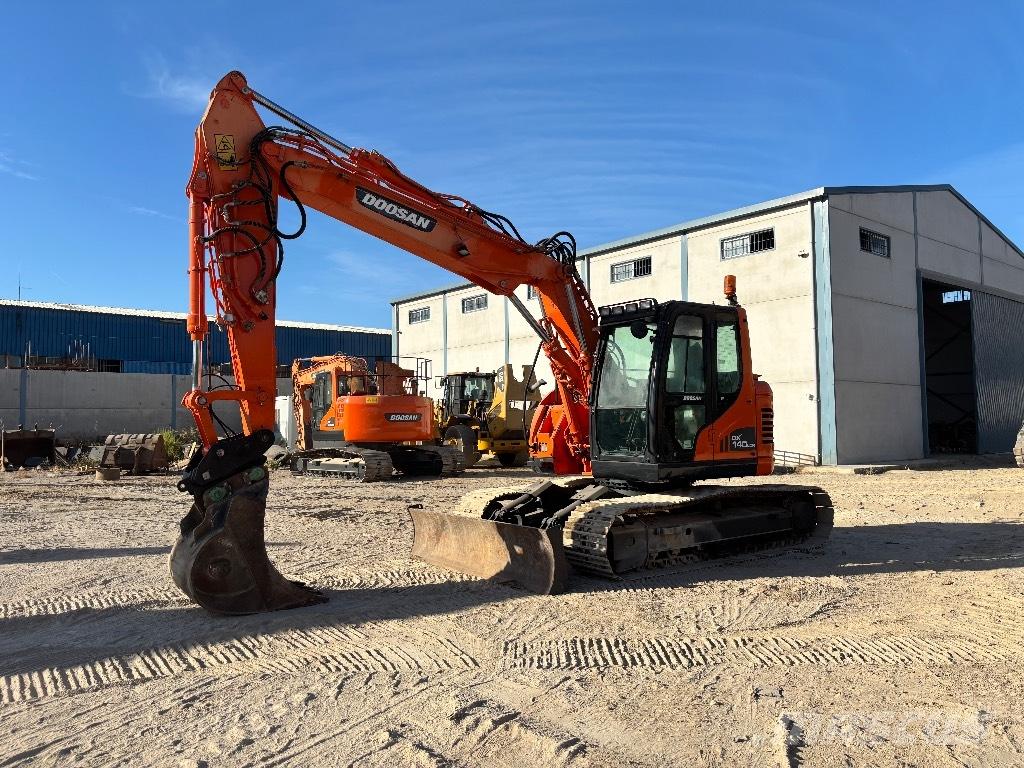 Doosan DX 140 LCR-3 Escavatori cingolati