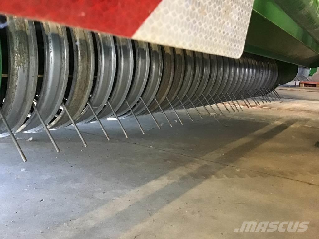 John Deere V461M Rotopresse