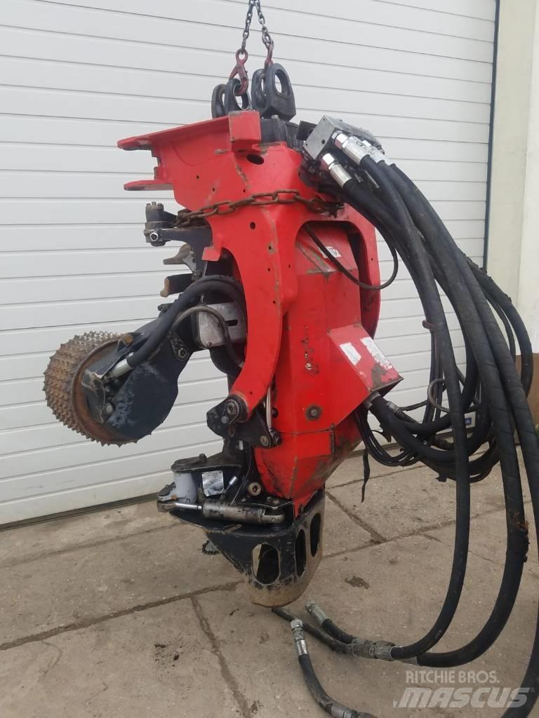 Valmet 340 Sramatrici