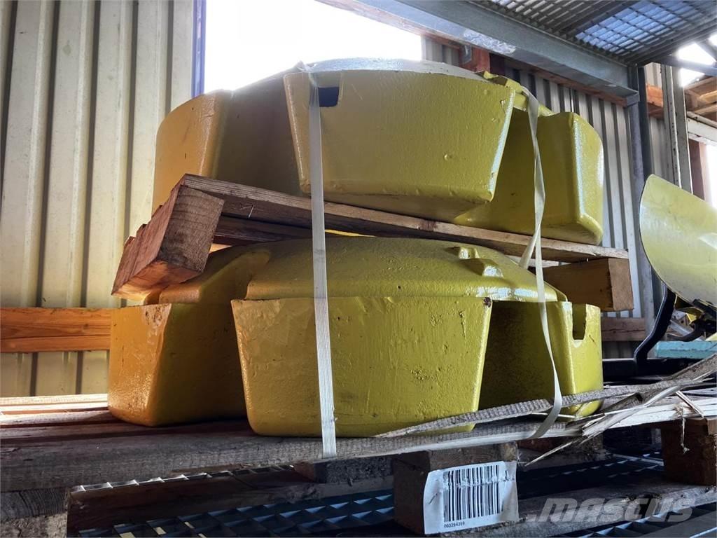 John Deere 620 kg Altri accessori per trattori