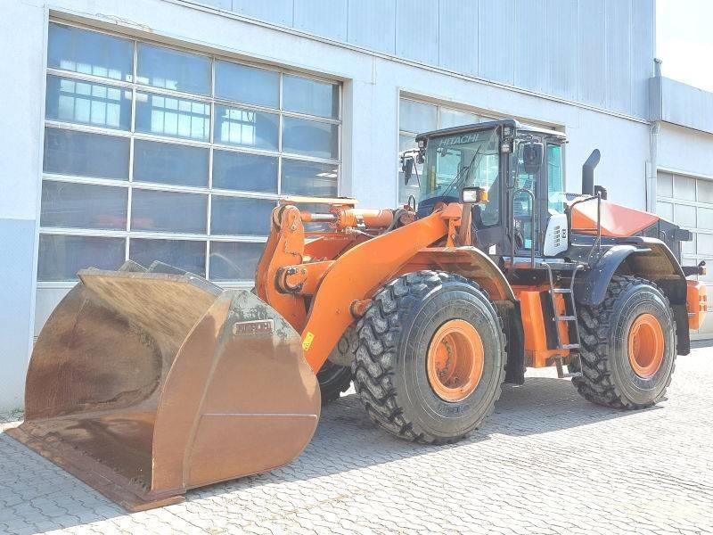 Hitachi ZW 310-6 Pale gommate