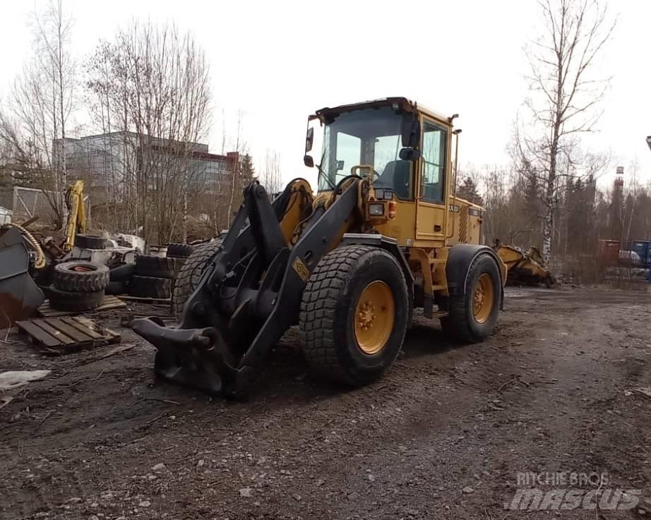 Volvo L 50 D Pale gommate