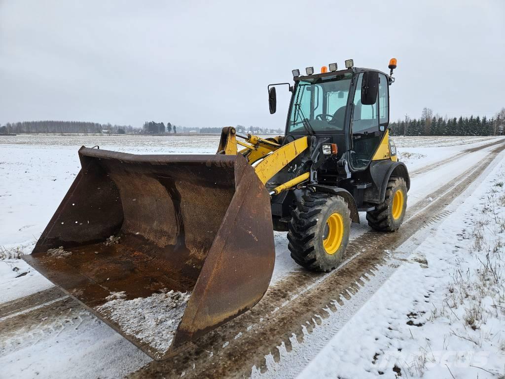 Komatsu WA80-6 Pale gommate