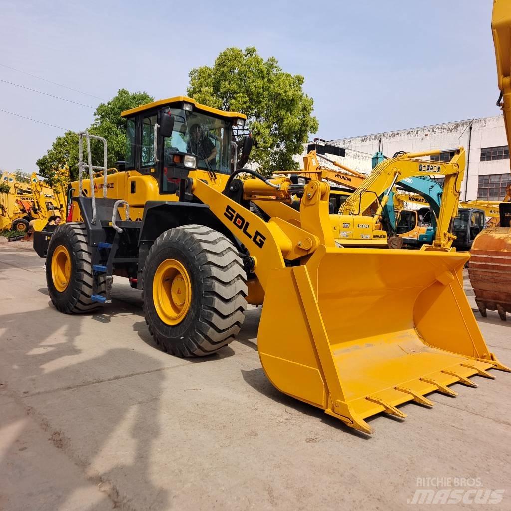 SDLG LG956L Pale gommate