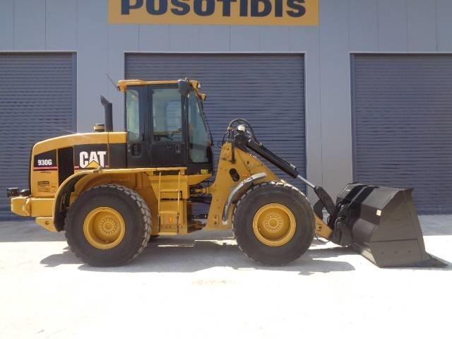 CAT 930 G Pale gommate