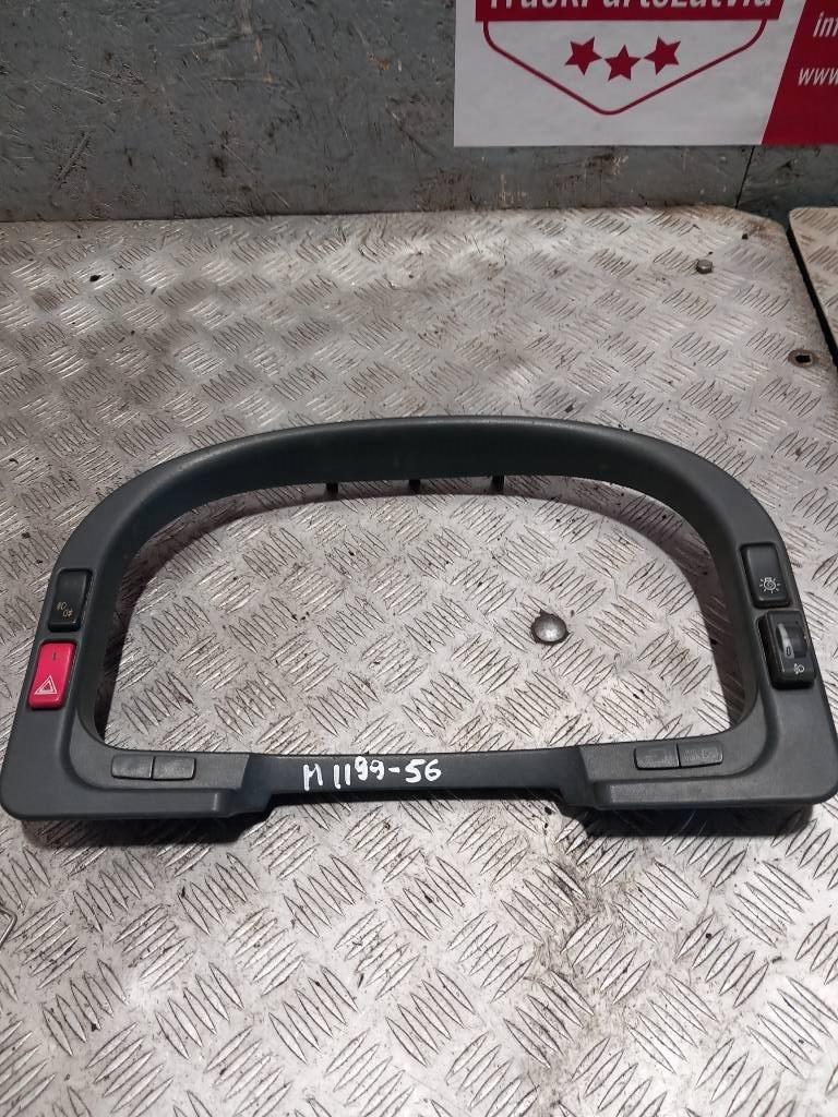 MAN TGM  81617016333 Cabine e interni