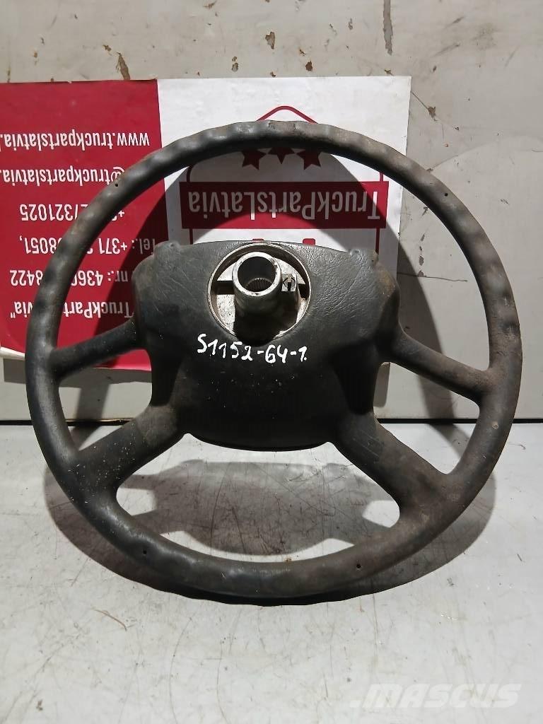 Scania R 440   1327026 Cabine e interni
