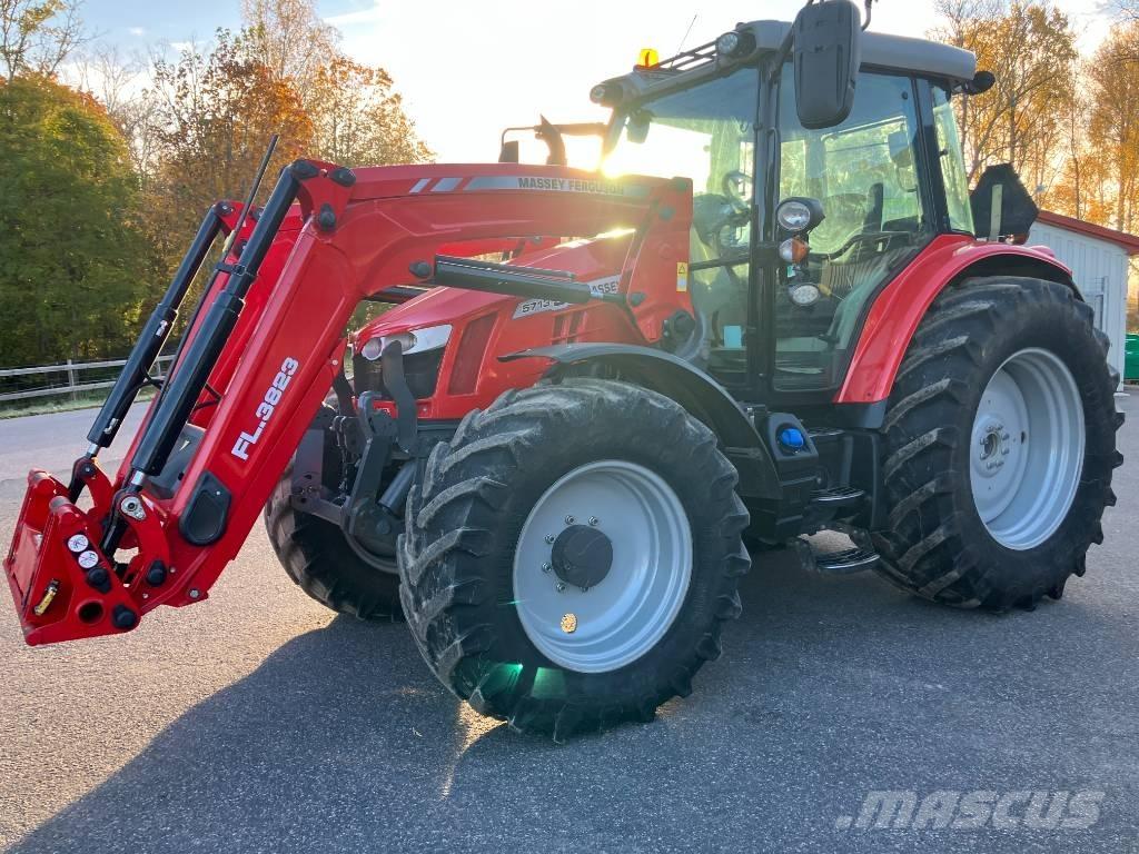 Massey Ferguson 5713 Trattori