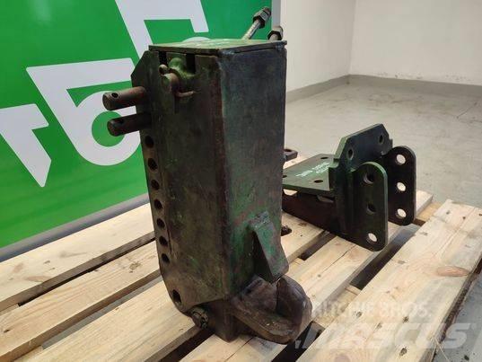John Deere 3220 hook Cabine e interni