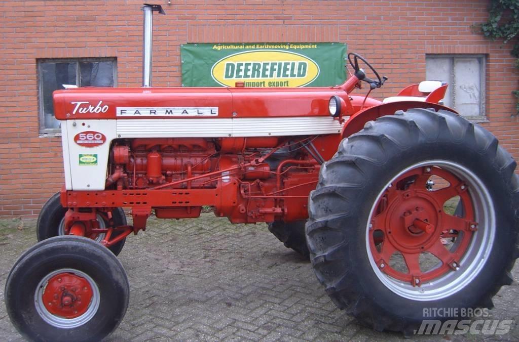 Farmall 560 Trattori