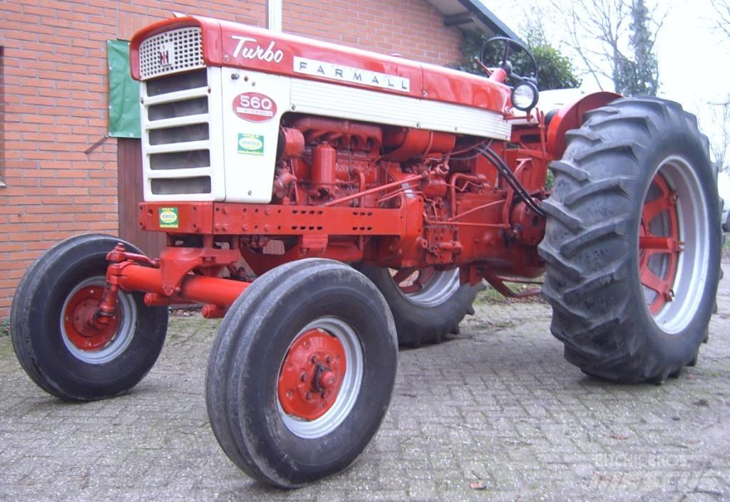 Farmall 560 Trattori