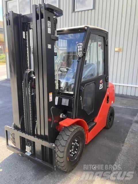 EP CPCD25N XH7B Carrelli elevatori diesel