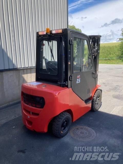 EP CPCD25N XH7B Carrelli elevatori diesel