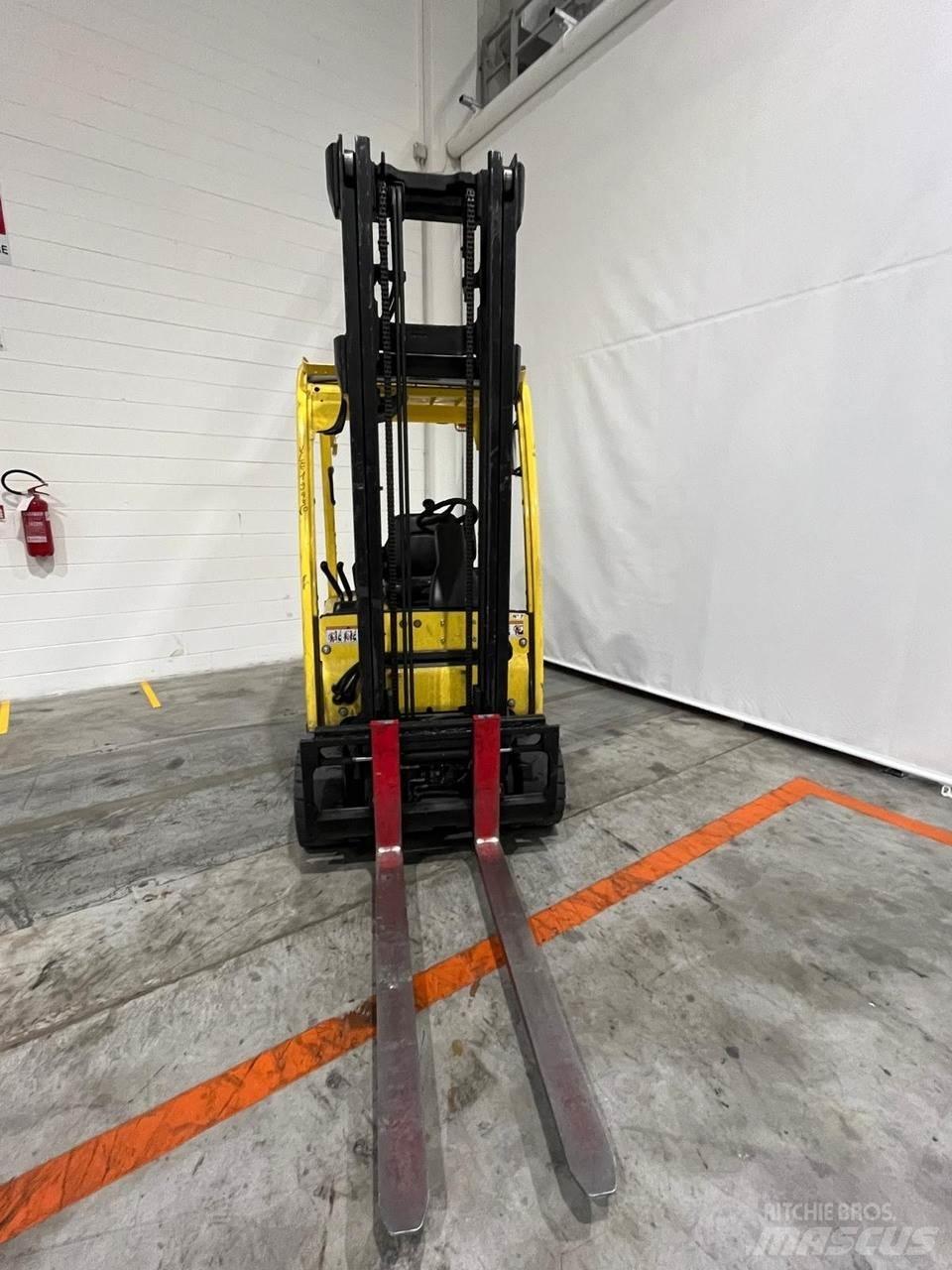 Hyster J2.0XN Carrelli elevatori elettrici
