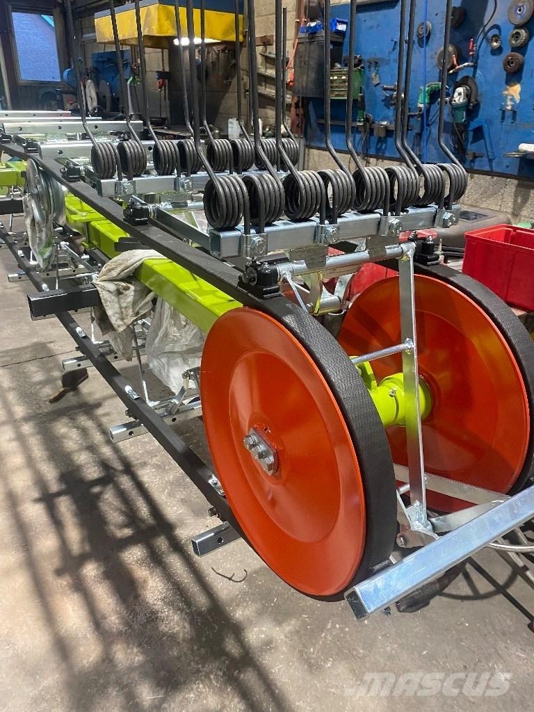  KAHA Aanbouwhark Rastrelli per golf bunker