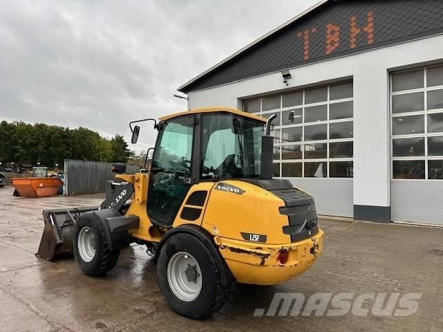 Volvo L 25 F Pale gommate