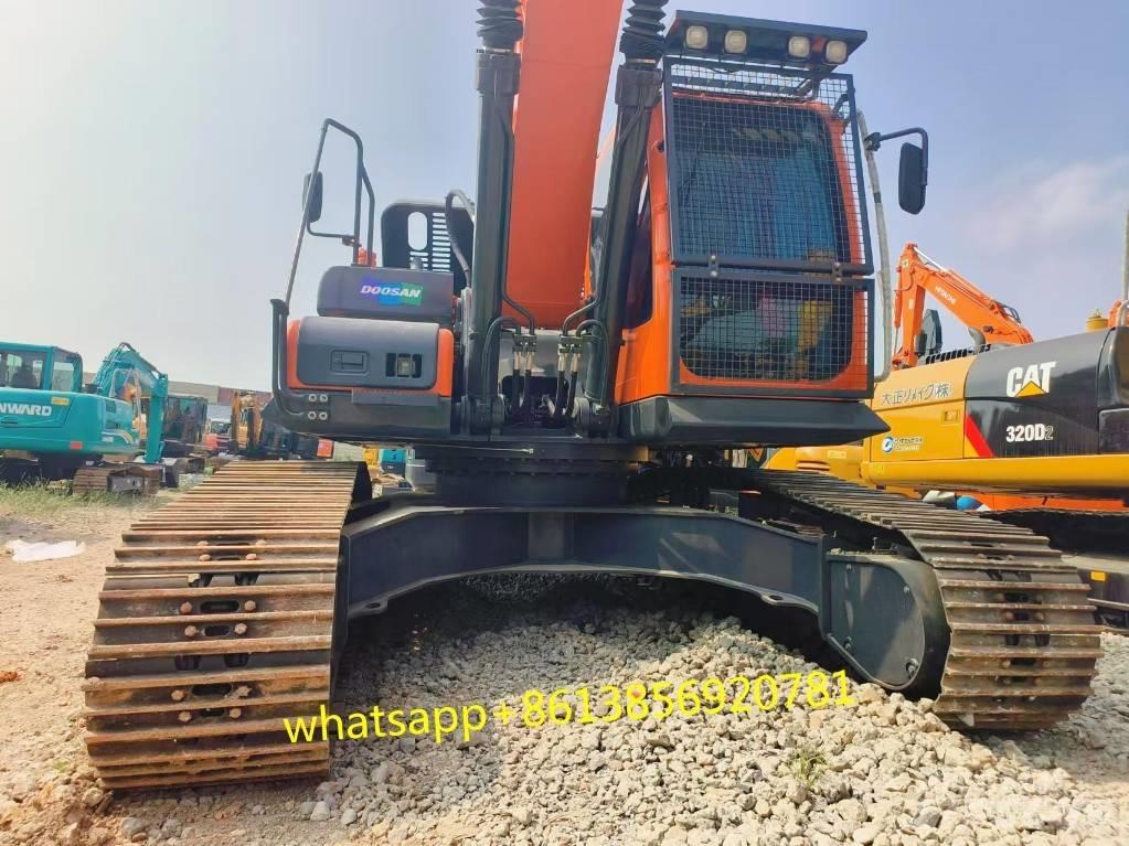 Doosan DX 225 Escavatori cingolati