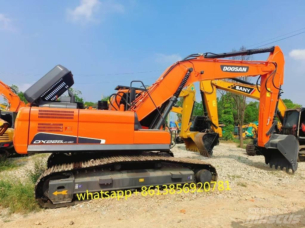 Doosan DX 225 Escavatori cingolati