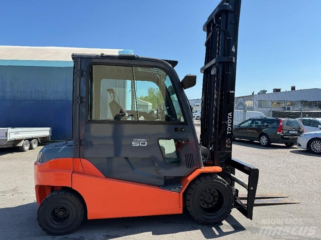 Toyota 8FBMT50 Carrelli elevatori elettrici