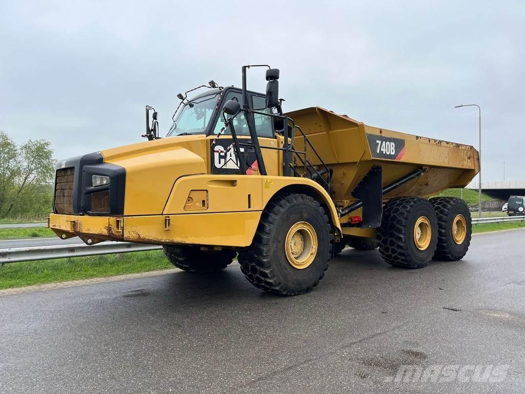 CAT 740B Dumpers articolati