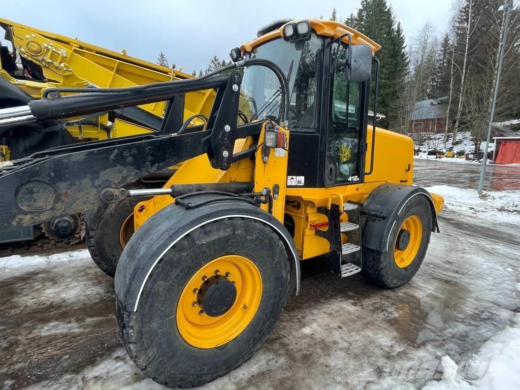 JCB 412 S Pale gommate