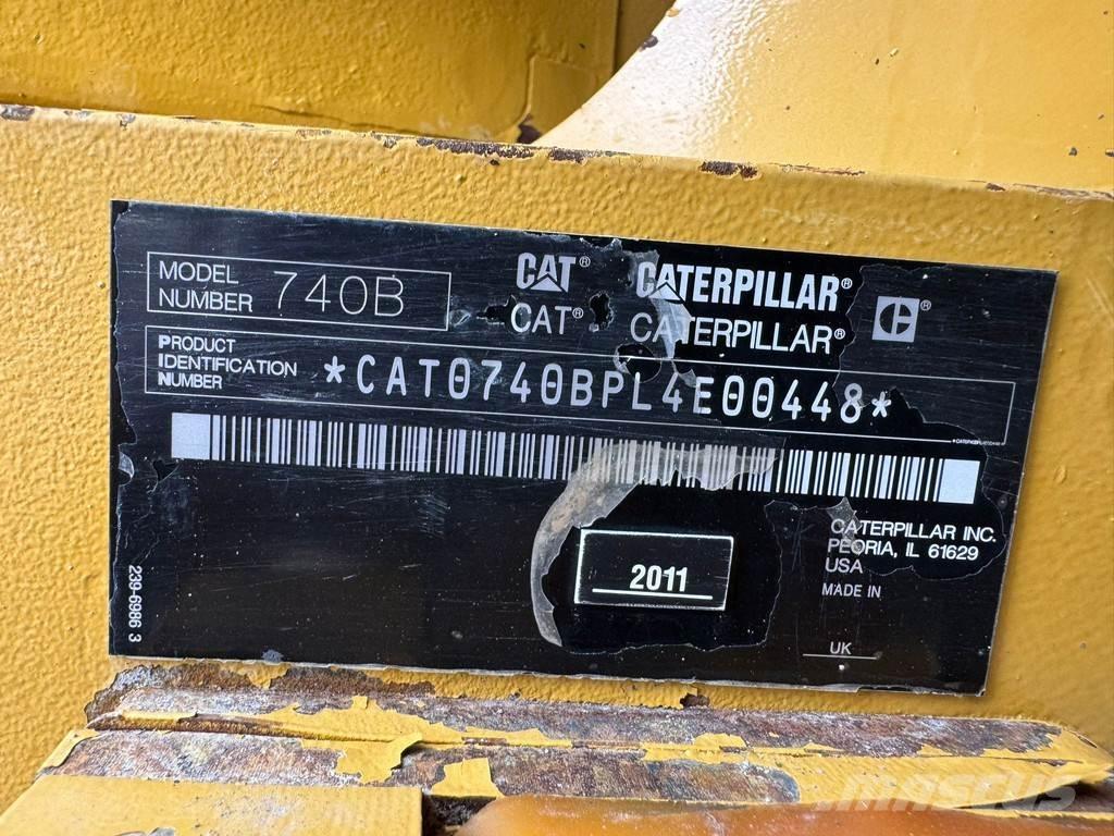 CAT 740B Dumpers articolati