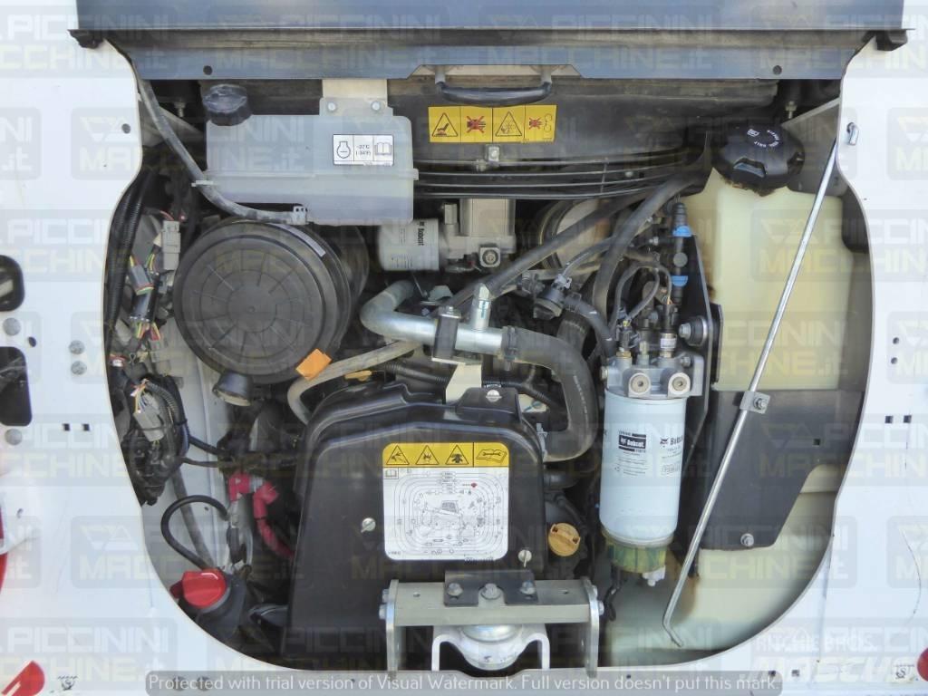 Bobcat T66 HF Pale cingolate