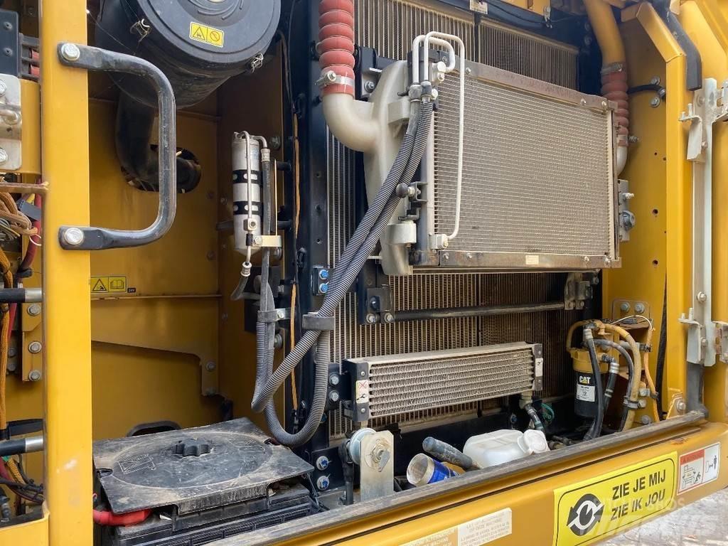 CAT 323E Escavatori cingolati