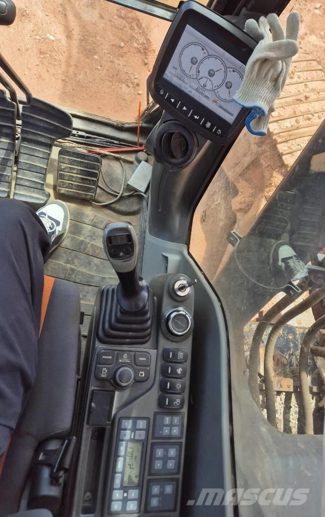 Doosan DX 300 LC-5 Escavatori cingolati