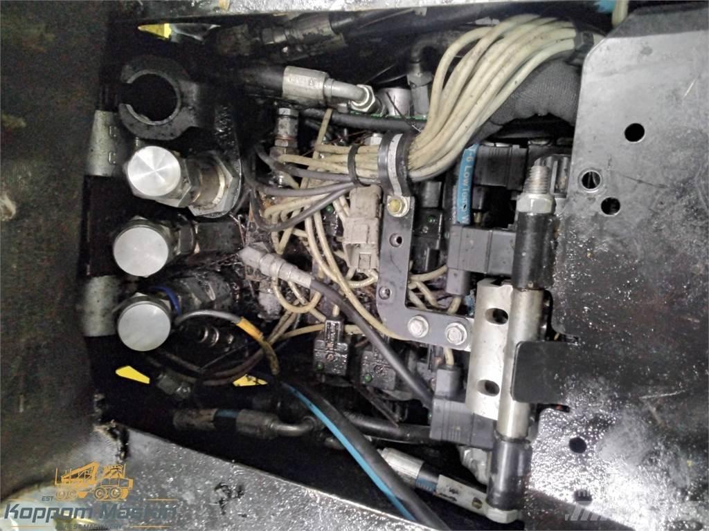 John Deere H414 Decespugliatrici e trinciatrici idrauliche