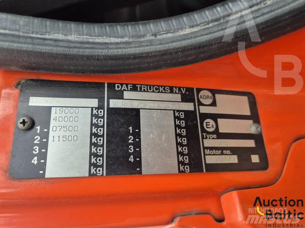 DAF AE75PC Trasportatore per veicoli