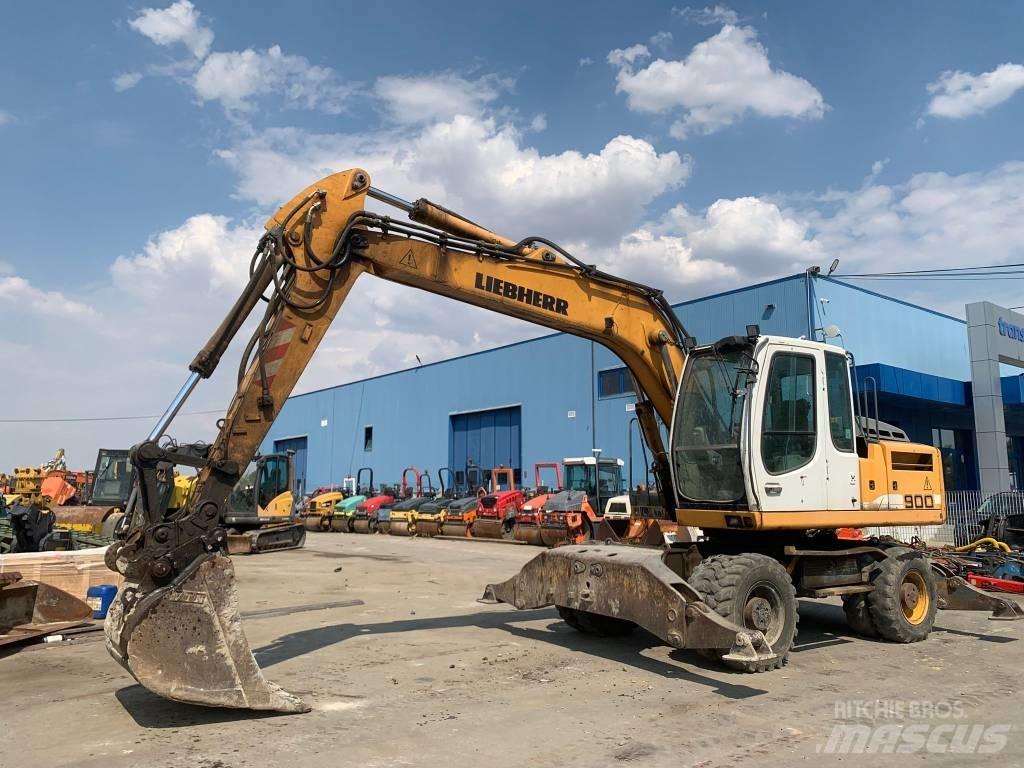 Liebherr A 900 C Escavatori gommati