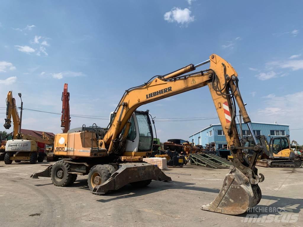 Liebherr A 900 C Escavatori gommati