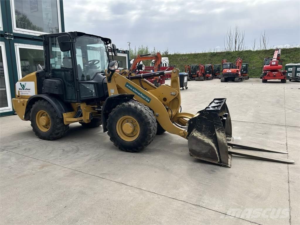 CAT 906M (8758) Pale multiuso