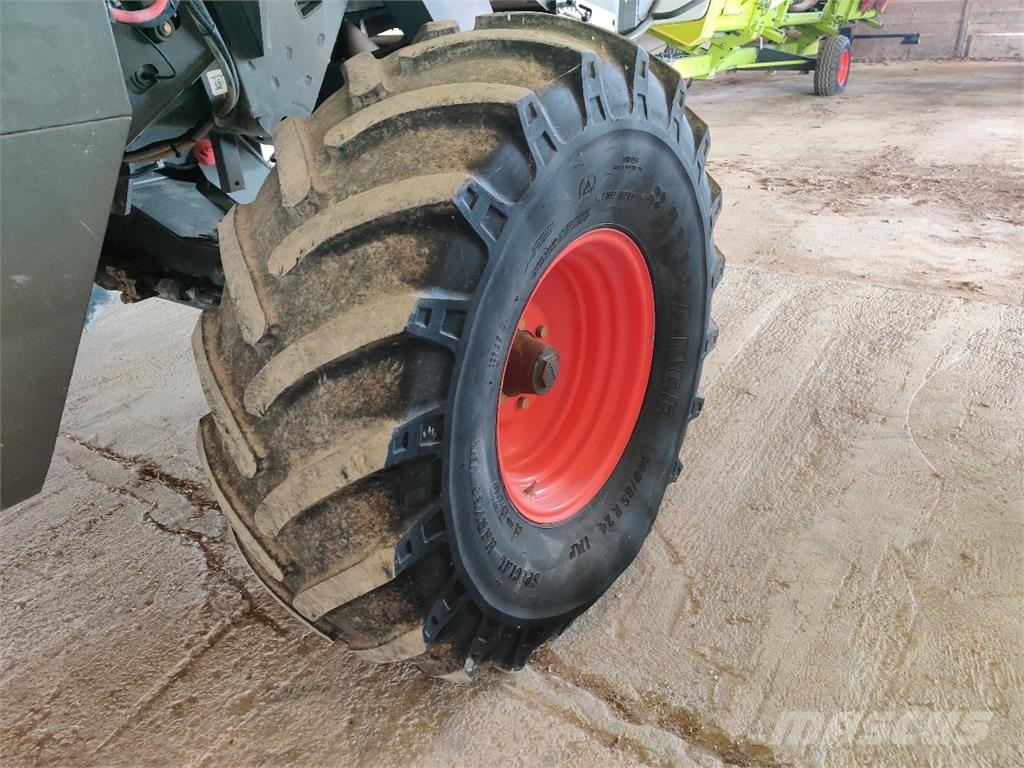 CLAAS TUCANO 480 Mietitrebbiatrici