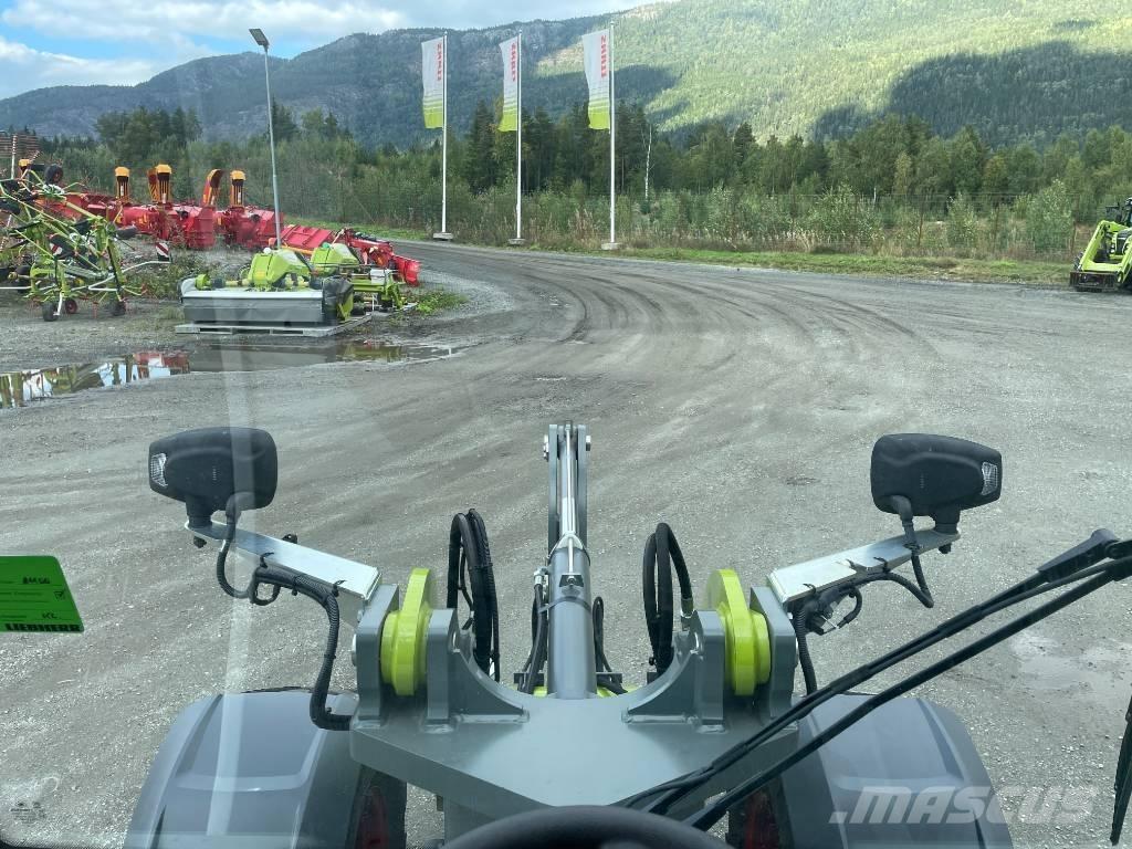 CLAAS Torion 530 Pale multiuso