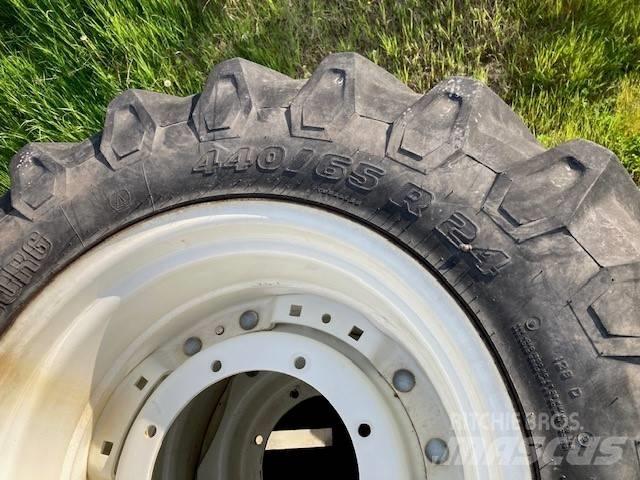 Trelleborg 440/65R24 Pneumatici, ruote e cerchioni