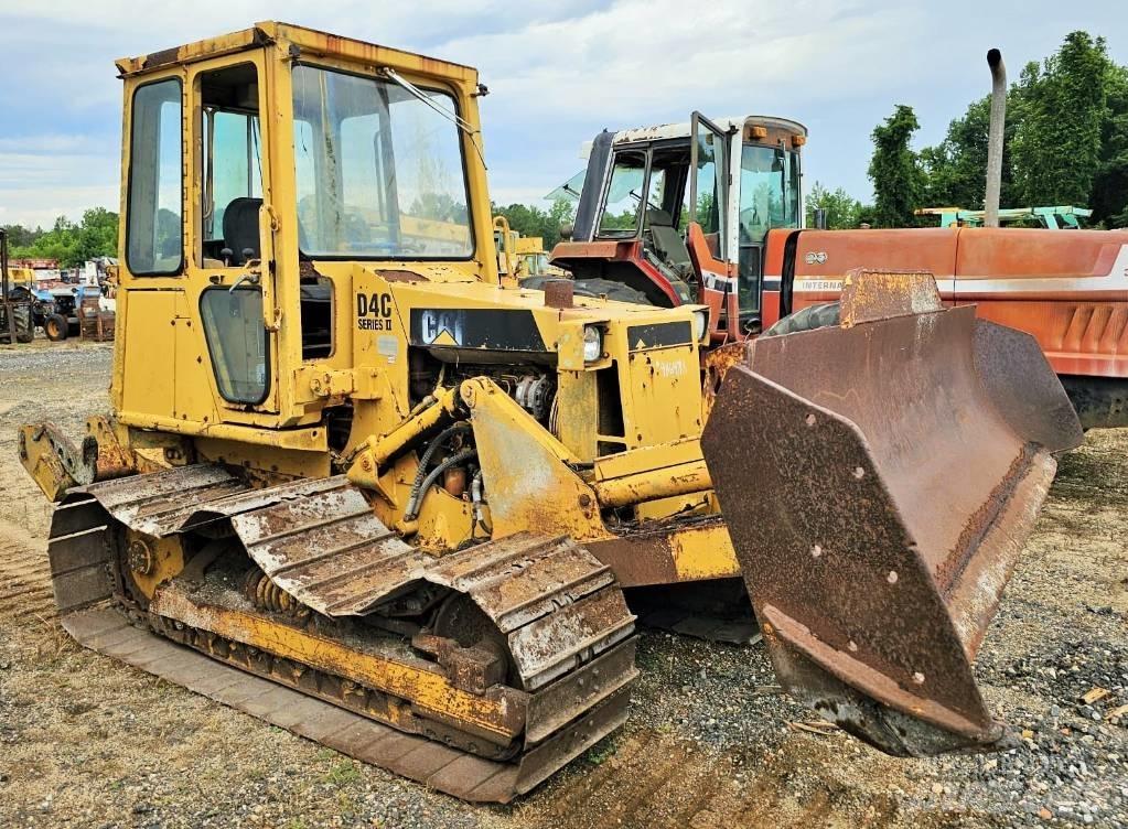 CAT D 4 C Dozer cingolati