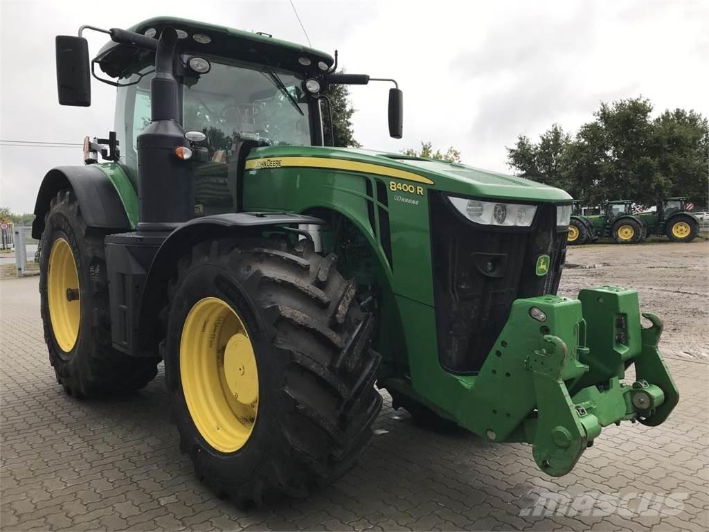 John Deere 8400R Trattori