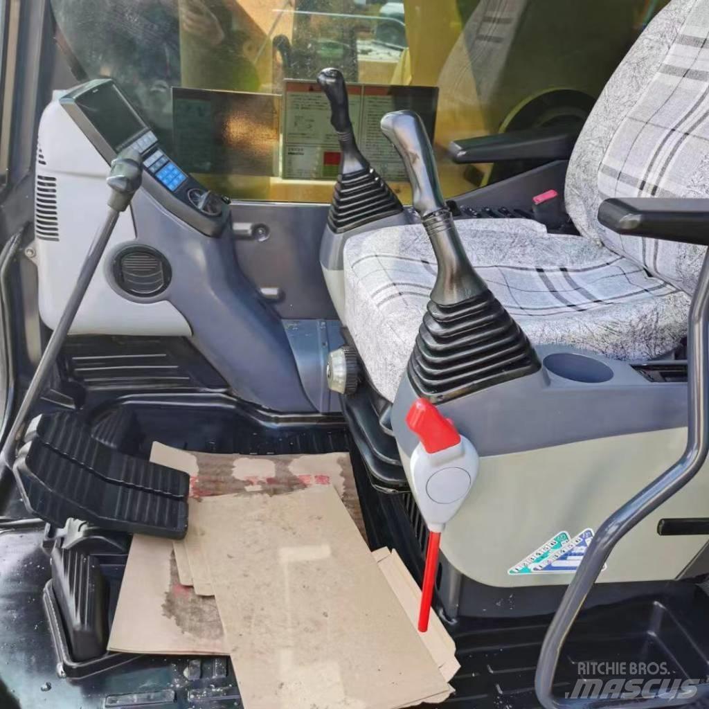 Komatsu 450LC-8 Escavatori cingolati