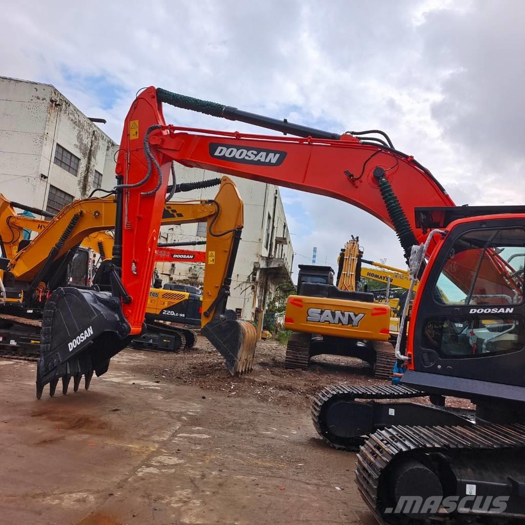 Doosan DX 300 LC-3 Escavatori cingolati