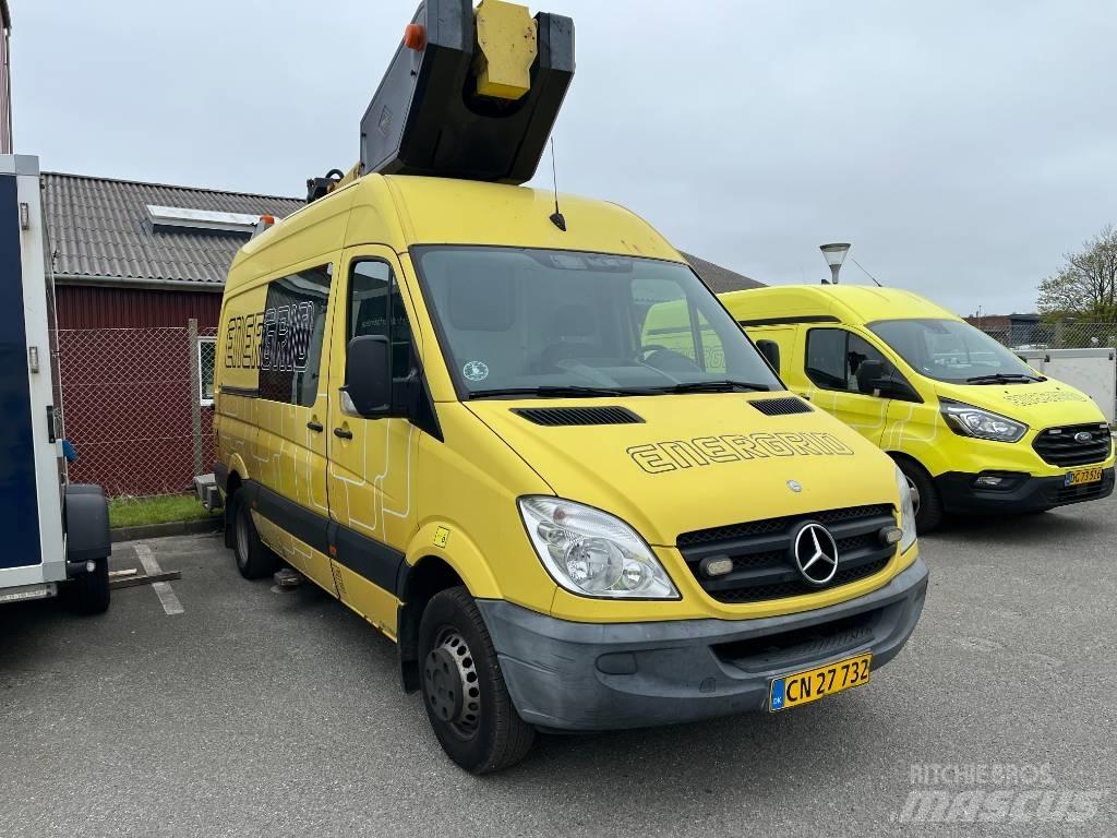 VERSALIFT VT-145-F Piattaforme autocarrate